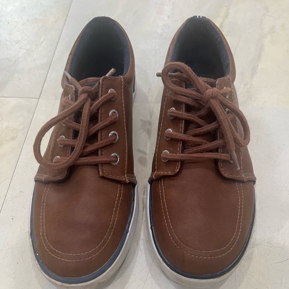 Nautica Boys Brown Dress Shoes sz 2